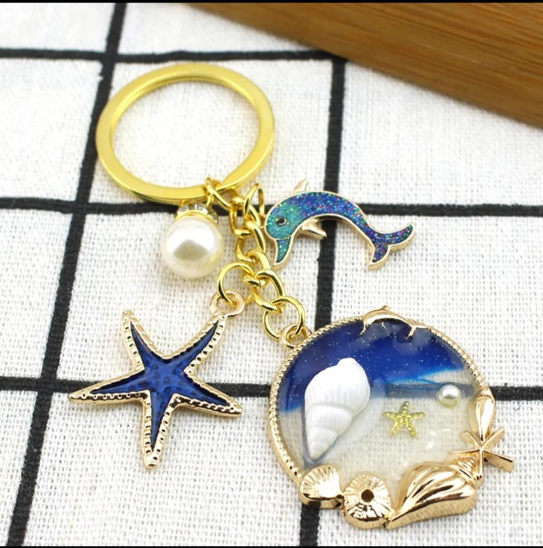 Fashion Starfish & Conch Keyring | A Touch of the Ocean | Key Chain for Keys | Key Holder | Plant Lover Key Chain | Cute Gift | Male Female Gift | Backpack Pendant | Car Key Holder | Bag Acessories