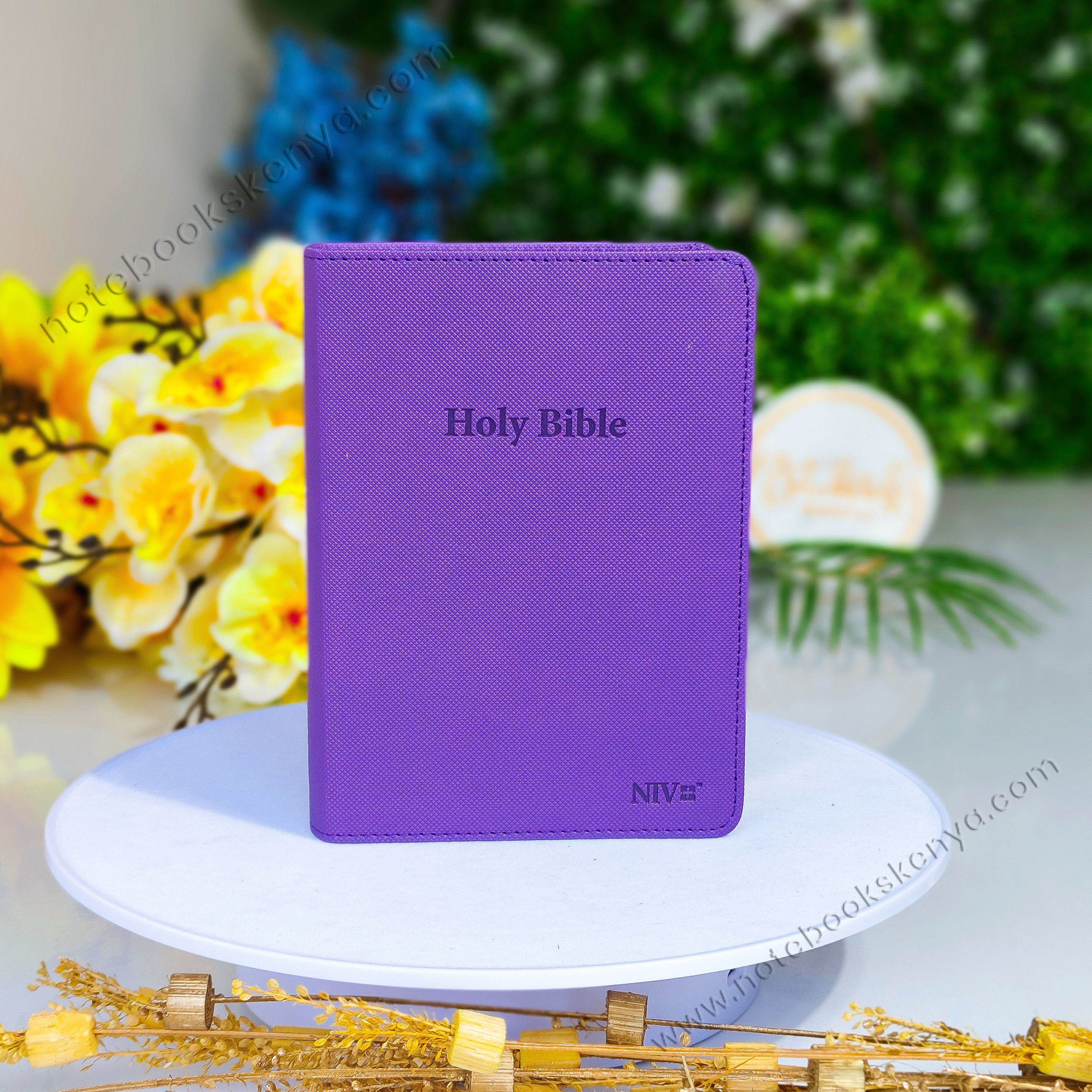 Elegant and Portable | Purple NIV Pocket Bible with Index Tabs– PU Leather  | New International Version(NIV) | Gift | Concordance Bible | Thumb Indexed Bible | Small Bible | Words In Red