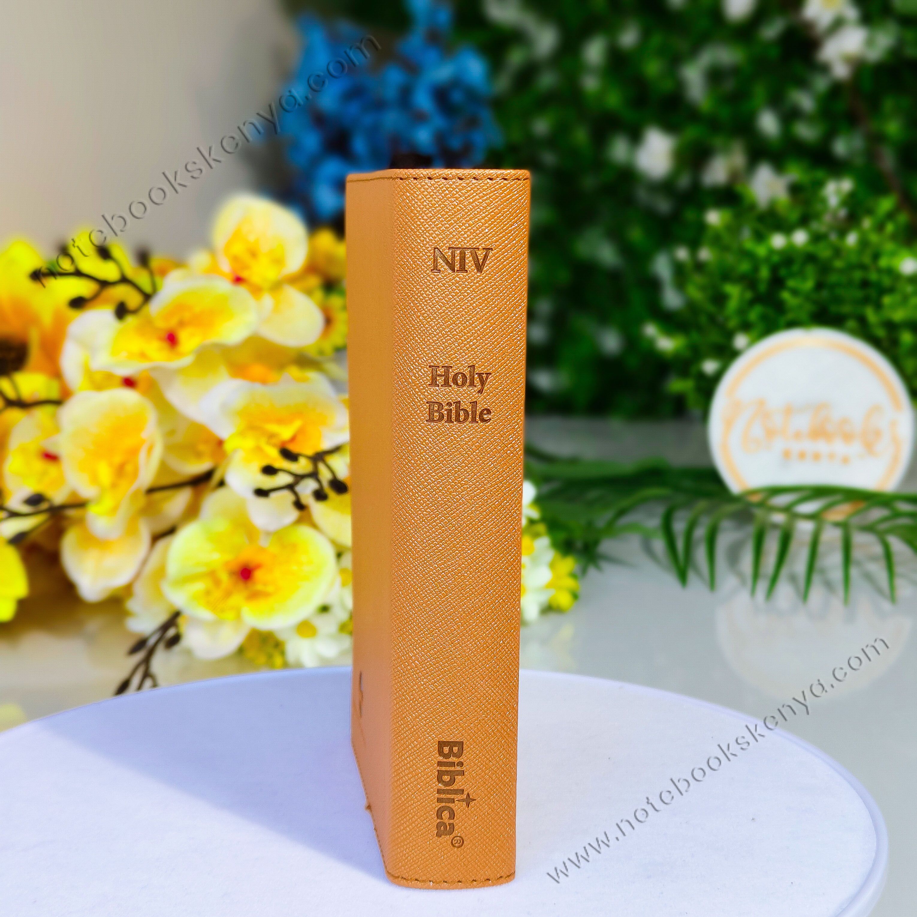 Elegant and Portable | Brown NIV Pocket Bible with Index Tabs– PU Leather  | New International Version(NIV) | Gift | Concordance Bible | Thumb Indexed Bible | Small Bible | Words In Red
