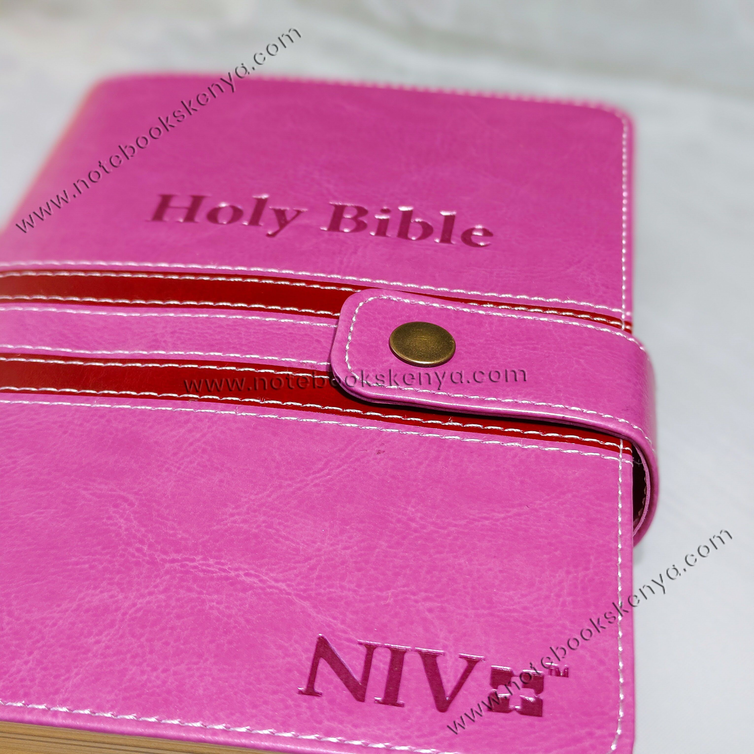 NIV Bible |  Pink Press Button | Duotone – Pink & Blue | Christian Bible NIV | The New International Version (NIV) | Gift Idea | Pink Bible | Blue Bible | Bible with Button