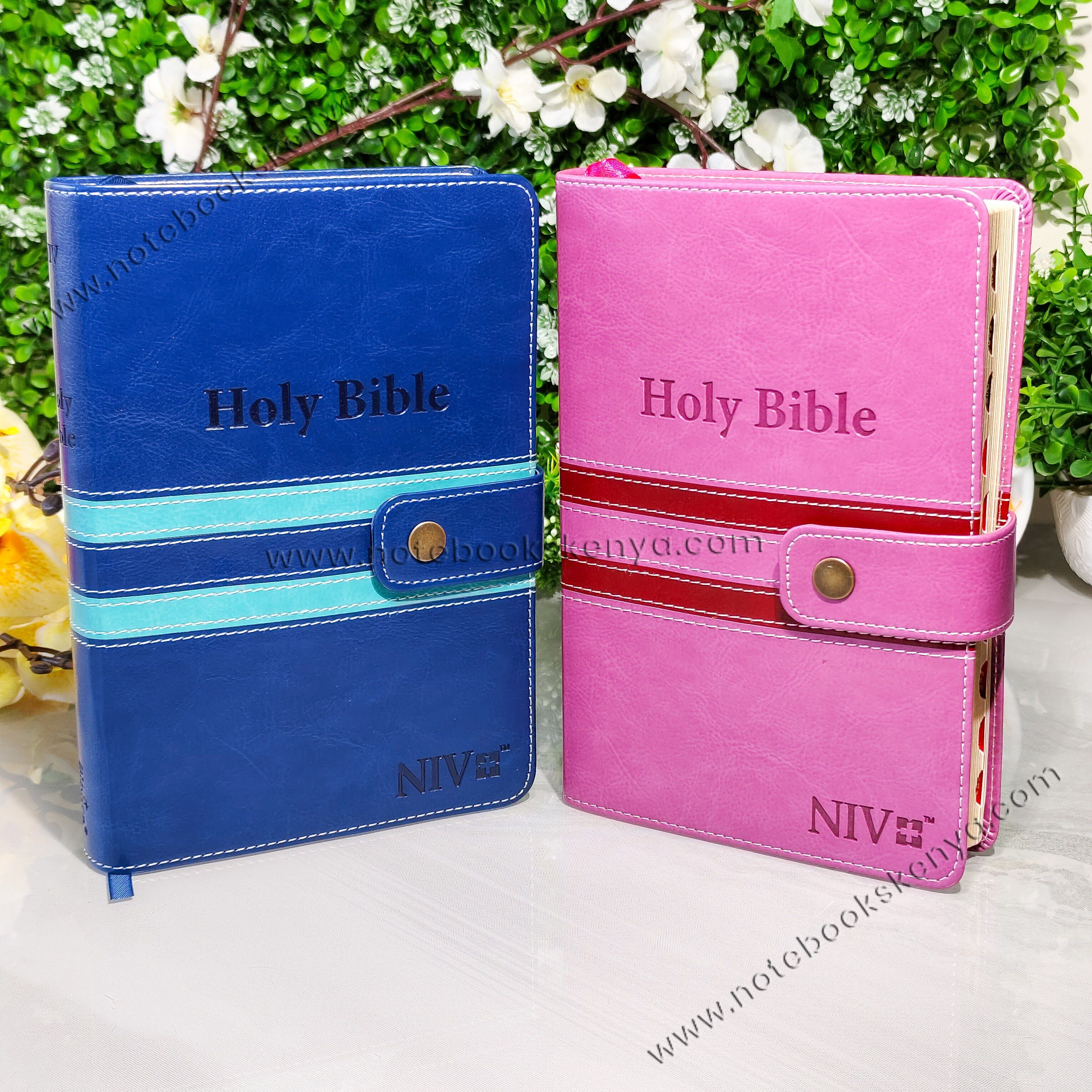 NIV Bible |  Pink Press Button | Duotone – Pink & Blue | Christian Bible NIV | The New International Version (NIV) | Gift Idea | Pink Bible | Blue Bible | Bible with Button