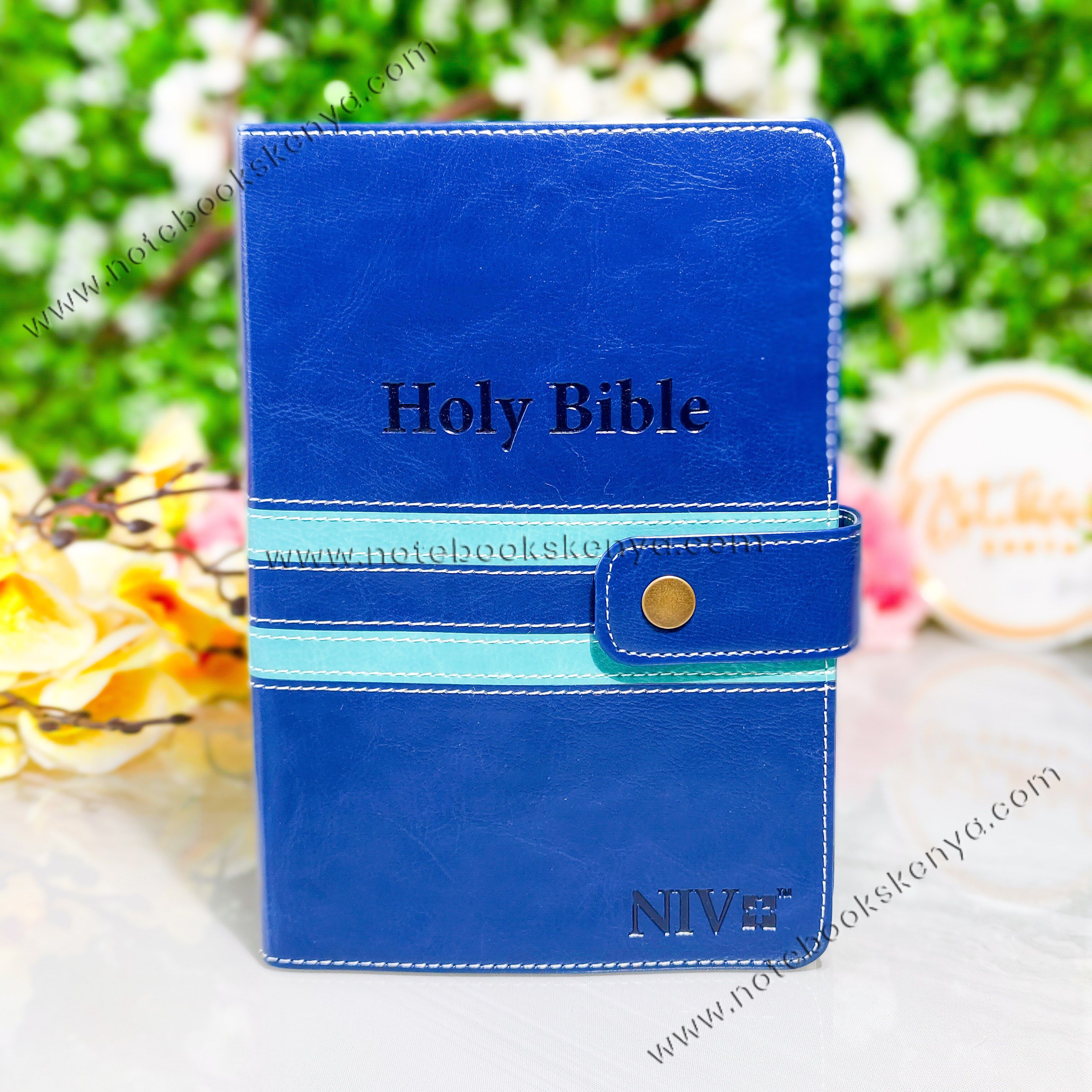 NIV Bible |  Blue Press Button | Duotone – Blue | Christian Bible NIV | The New International Version (NIV) | Gift Idea | Blue Bible | Bible with Button