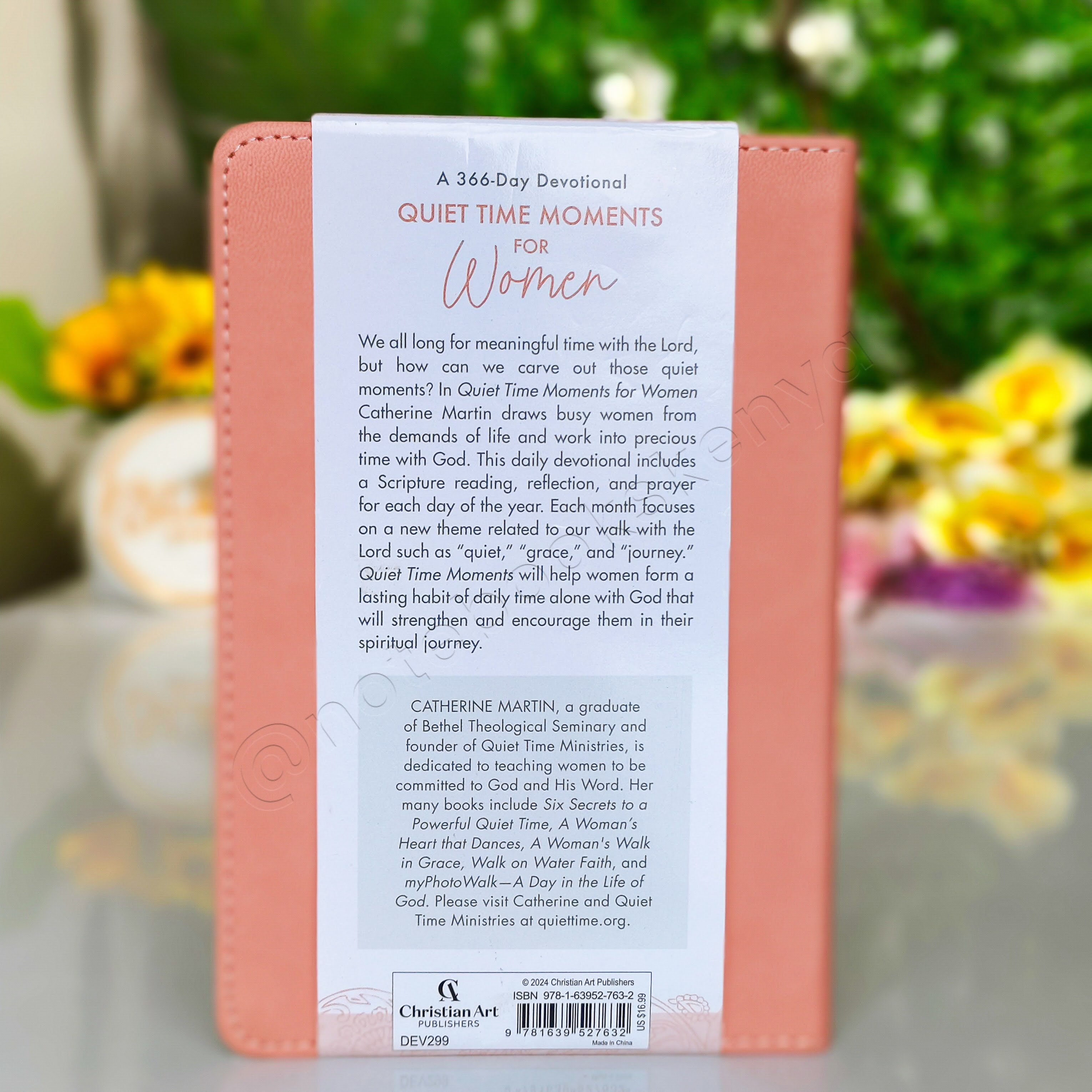 Quiet Time Moments for Women – 366-Day Devotional | Christian Devotional | Yearly Devotional | Devotional For Women | Bible Study Accessory | Christian Gift Idea