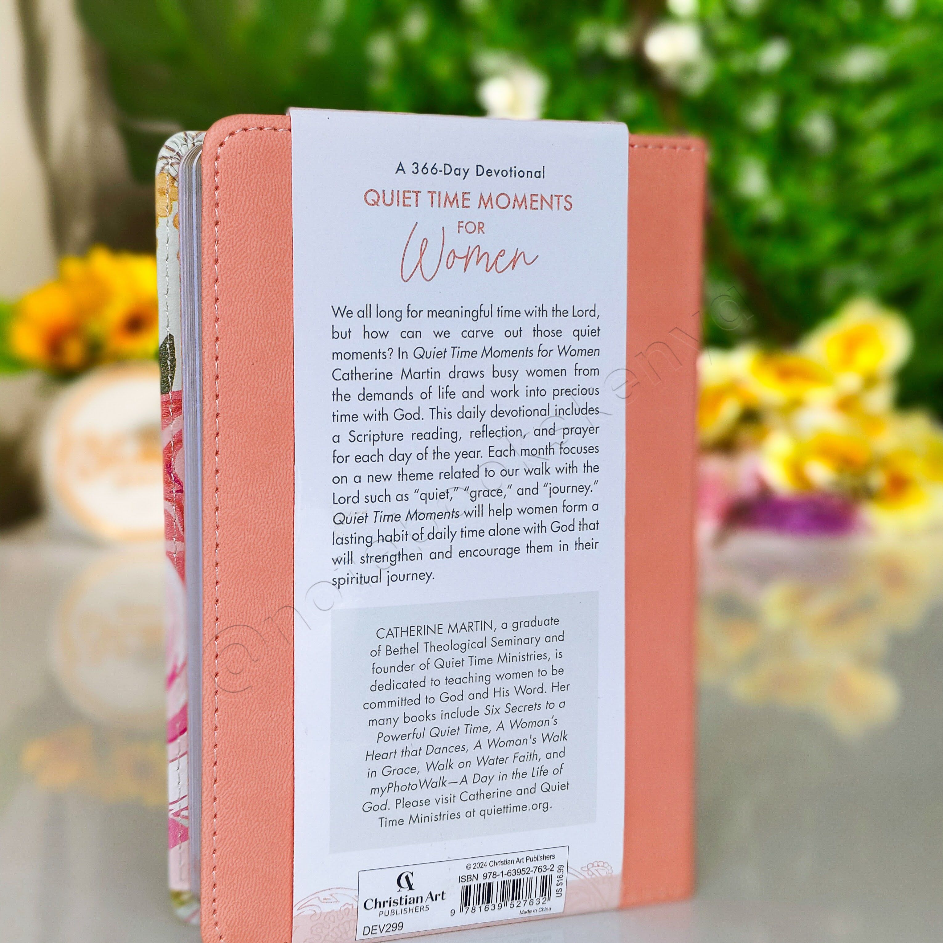 Quiet Time Moments for Women – 366-Day Devotional | Christian Devotional | Yearly Devotional | Devotional For Women | Bible Study Accessory | Christian Gift Idea