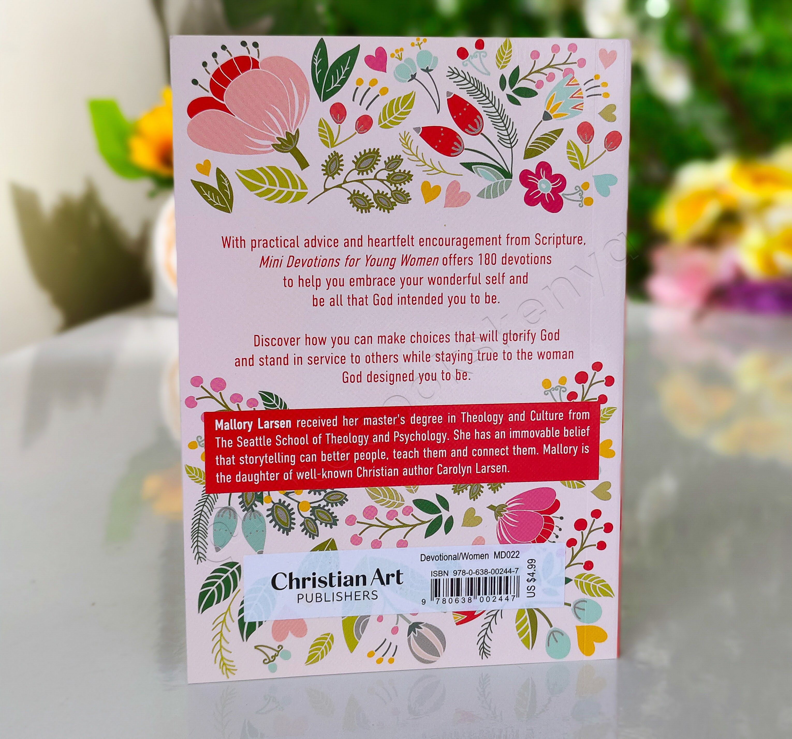 Mini Devotions for Young Women | Christian Devotional | 180 Day Devotional | Devotional For Girls / Young Women | Bible Study Accessory | Christian Gift Idea