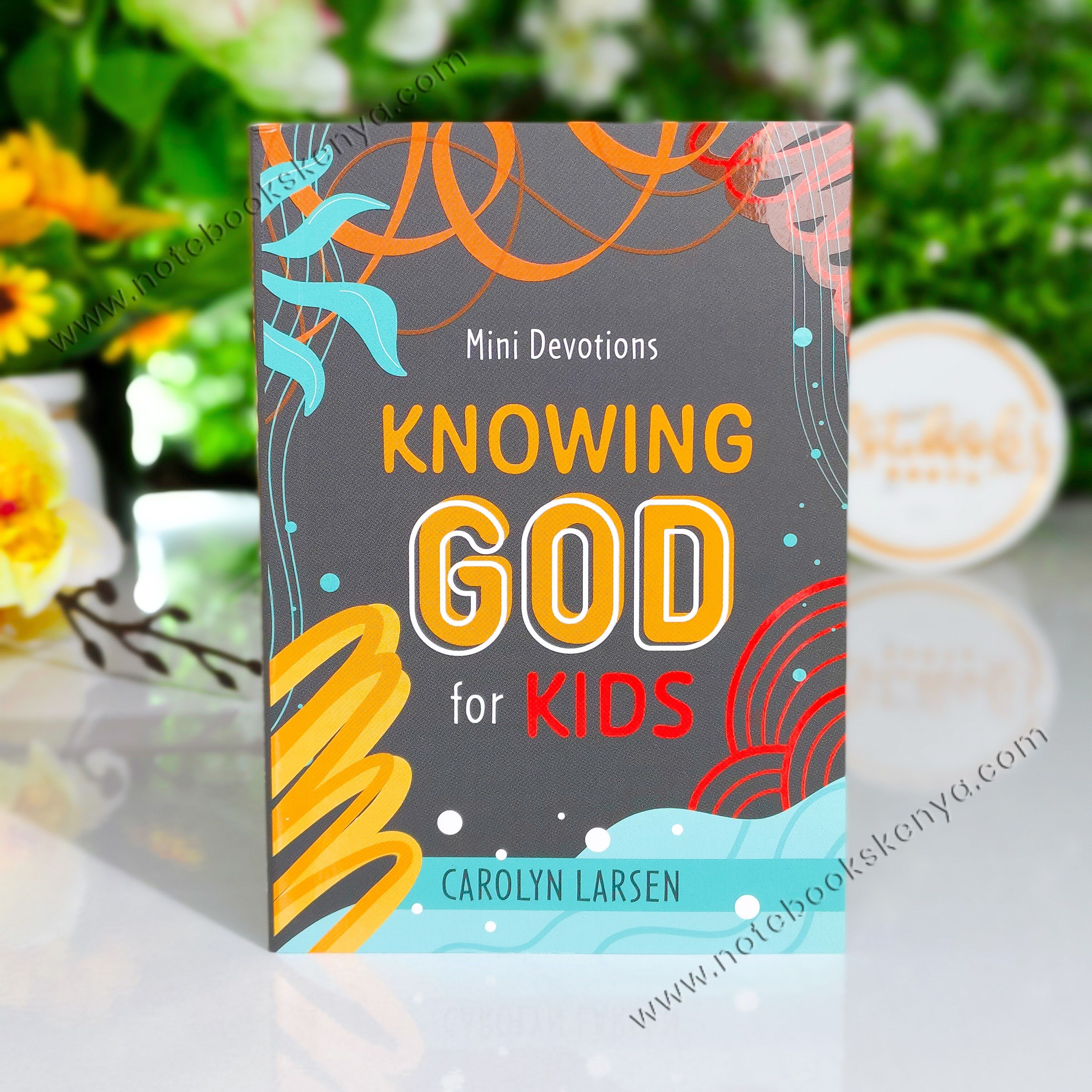 Mini Devotions: Knowing God for Kids (Paperback) | Christian Devotional | 180 Day Devotional | Devotional For Tweens | Bible Study Accessory | Christian Gift Idea | Ages 8–12