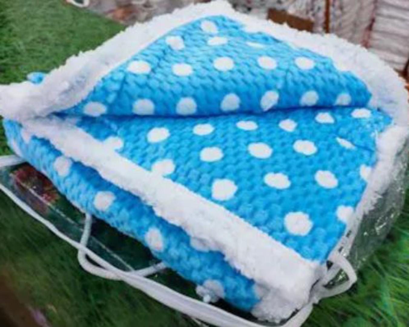 warm Dotted baby blanket+ soft care small 48 pieces baby diaper+2 newborn baby vests + 2 newborn baby socks