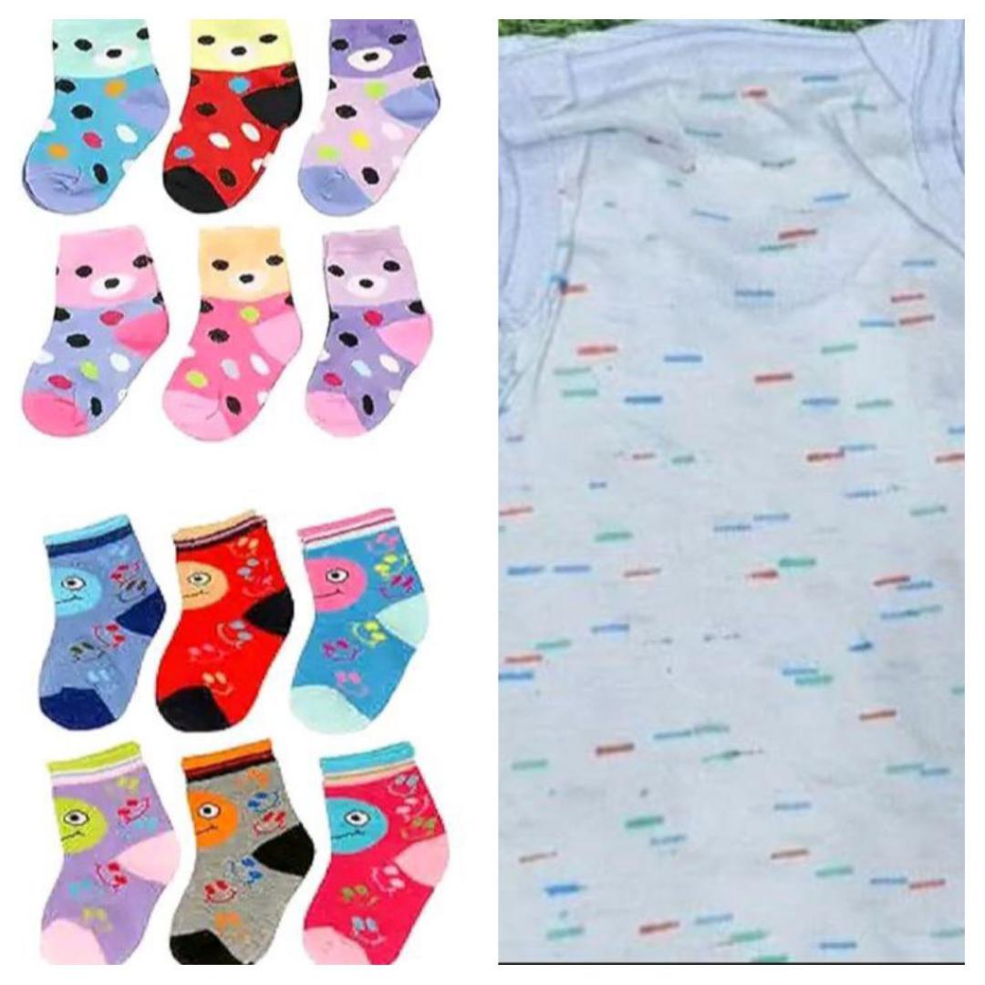 (HOT DEAL)6 newborn vests plain white/ white flowered+ 6 newborn socks flowered different colours