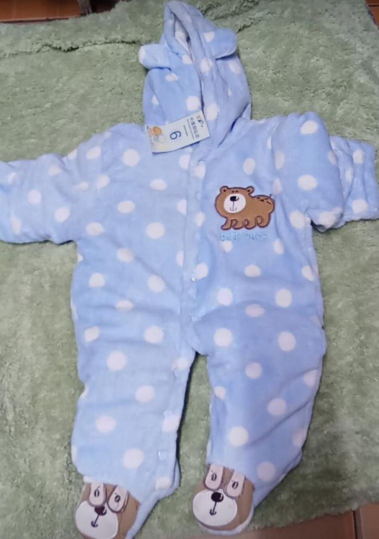 1 Heavy baby Rompers + 3 light baby rompers different colours+  2 sets washable baby Diapers (3 nappies in a set)+ 3 disposable pants sets( 5 pant pieces in a set)