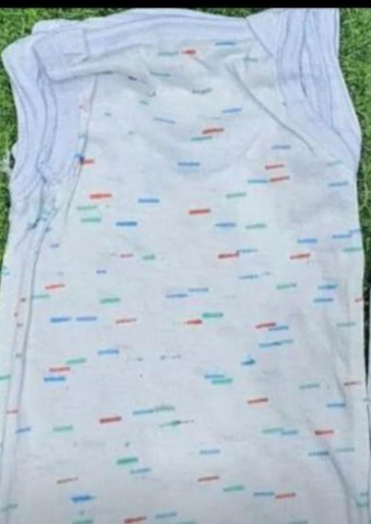 50 PIECES RECEIVING SET (GIFT 2 LESSO+Diaper bag+3 light rompers+2 knitted sweater+bathing basin+ bucket+hooded carrier+ umbrella+2 baby blankets + muffins+ wrapper+2 baby suits+diapers + socks+ vests