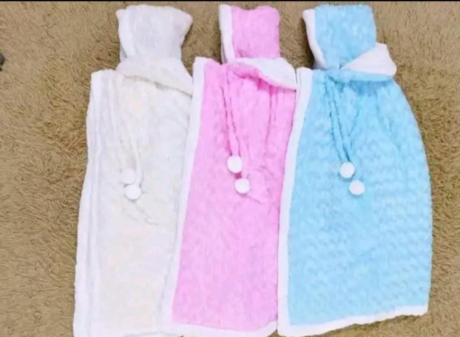 BABY Receiving set: Free gift Umbrella+1 Hooded shawl + 1 Baby Swaddle +2 Kids fullneck small size+
