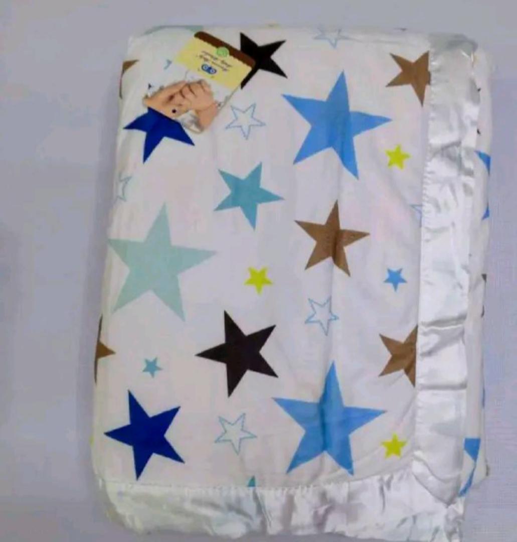 NEWBORN RECEIVING PACKAGE::: FREE GIFT COTTON FULLNECK+Star baby blanket+ warm dotted baby wrapper+5 pieces baby suit+3 newborn vests +knitted sweater+3 newborn socks+2 different colours baby muffins