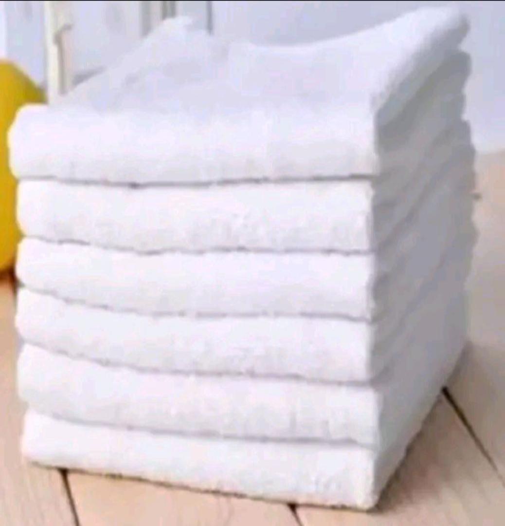 FREE GIFT COTTON FULLNECK+ latest fashion Dotted Warm baby blanket+ 6 heavy quality Nappies+6 nappy liners white big sizet