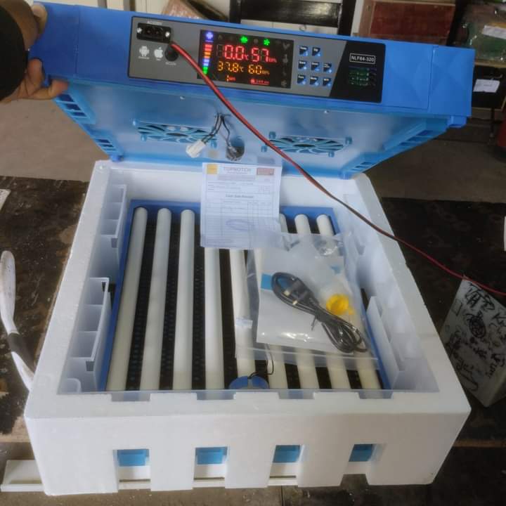 64 EGGS AUTOMATIC INCUBATOR