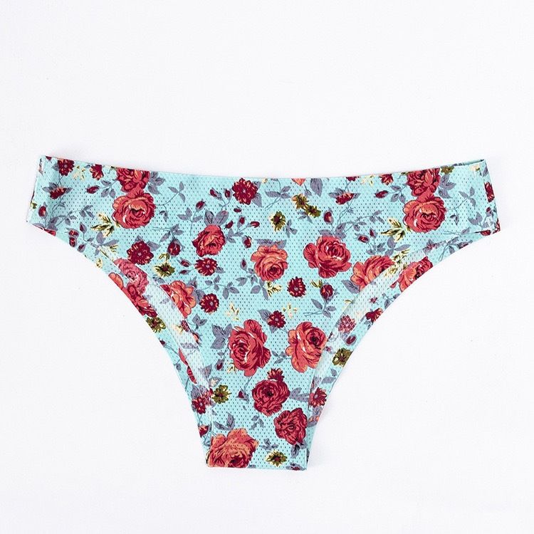 New listing 4 sets of women's printed triangle panties low waisted breathable comfortable hip lifting ladies thong seamless printed elastic panties seductive hot cotton file sexy girls bikini