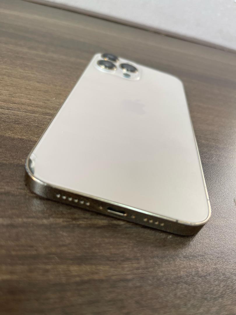 Apple iPhone 13 Pro Max, 128GB, Sierra Blue - Unlocked (Renewed) This product will have a battery which exceeds 80% capacity relative to new.