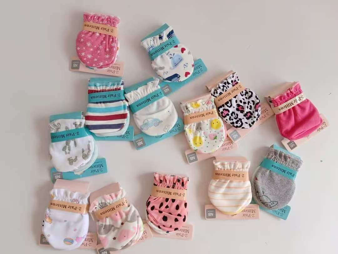 3 Pairs Cute Newborn Baby Mittens – Soft, Breathable Cotton Gloves to Prevent Scratches and Keep Baby’s Hands Warm