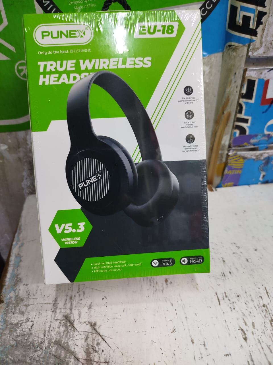 Punex True Wireless Headphones, specifically the V5.3 Wireless Vision model. 
These headphones are characterized by:
True Wireless Technology: Offering a cable-free audio experience. 
Bluetooth V5.3: