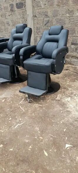 Barber chair specifically designed for use in barber shops or salons, providing a comfortable and adjustable seating option for clients during haircuts, shaves, and other grooming services. 
Features: