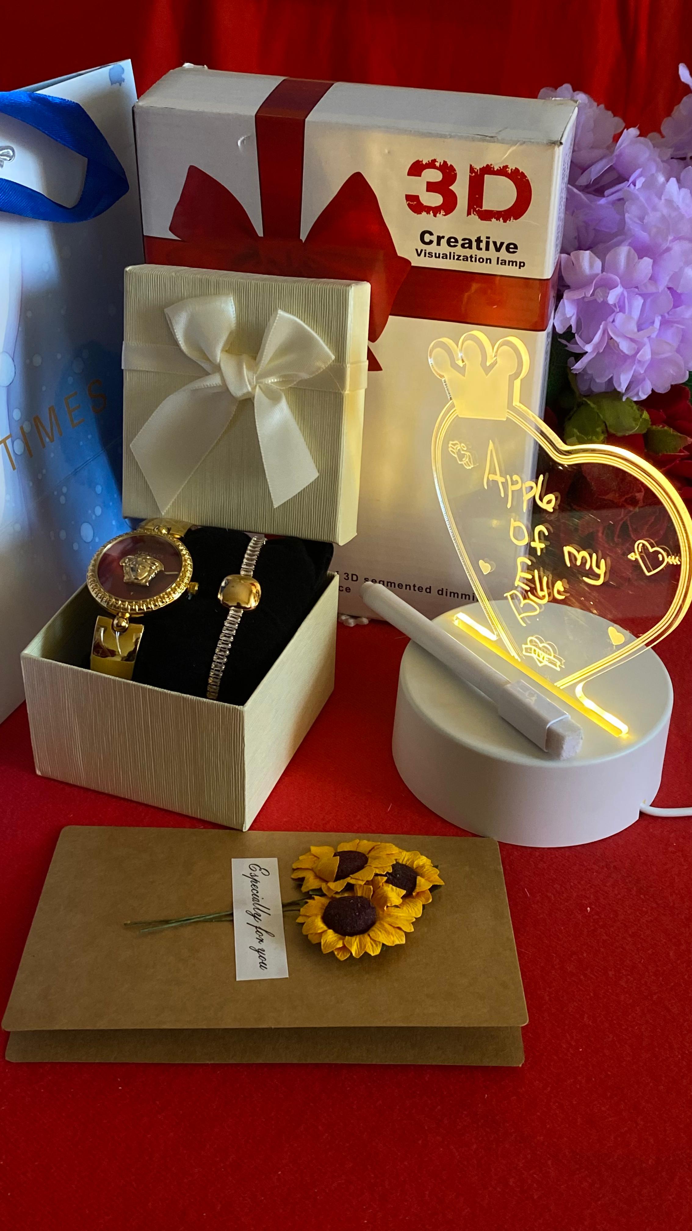 HOT VALENTINES LADIES GIFT SET *
💐Watch
💐Dried Flower Gift card
💐Bracelet
💐Self Custom LED board
💐box
💐 gift bag