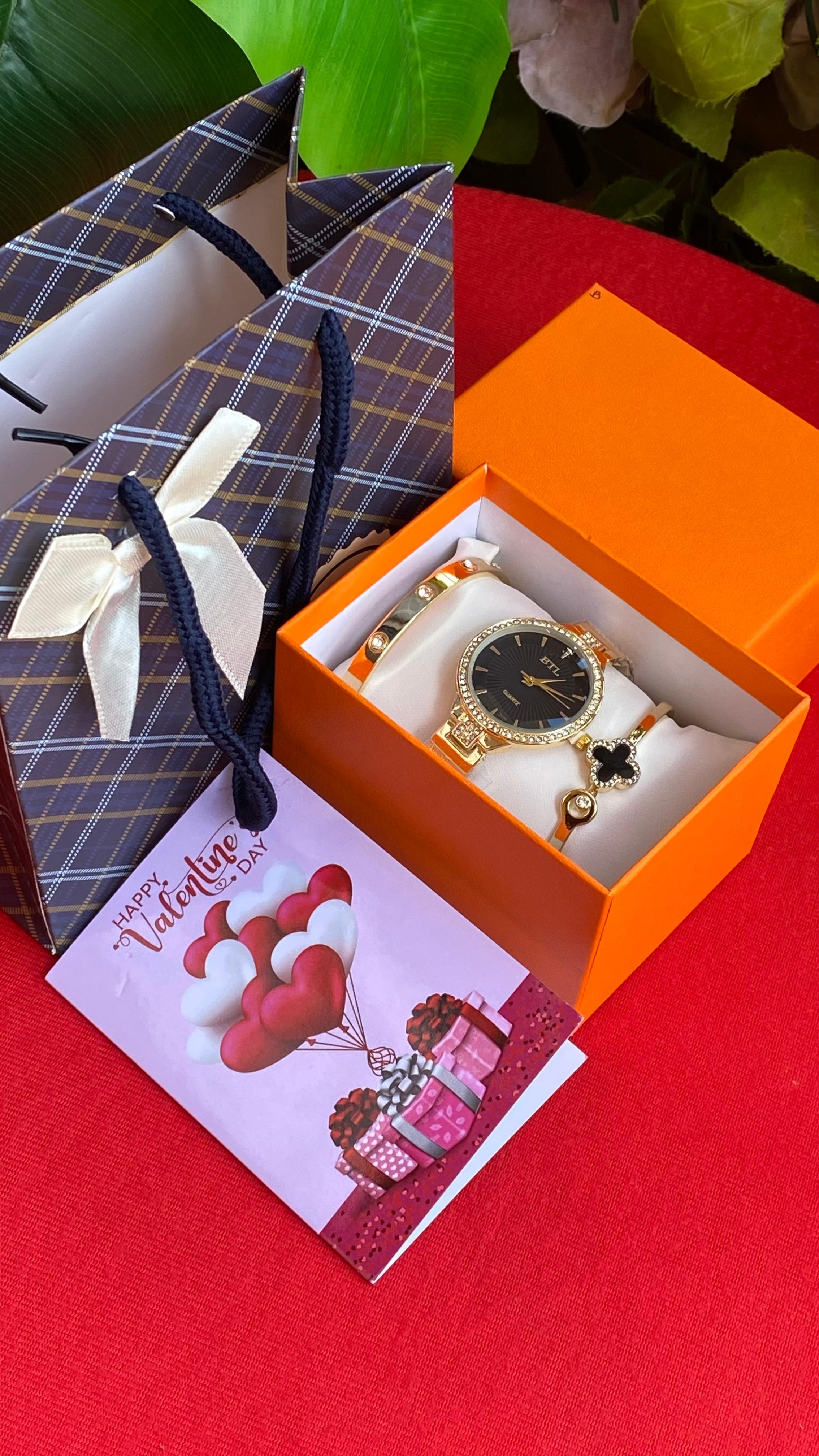 HOT VALENTINES LADIES GIFT SET 

💐Watch
💐Bracelets
💐Box
💐Card&Bag