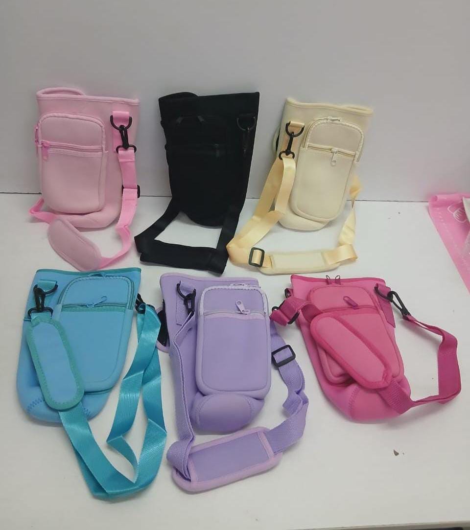 Stanley Bag Pouch / Carrier – Stylish, Compact & Convenient!
Carry your essentials in style with the Stanley Bag Pouch/Carrier, designed for both fashion and functionality. Perfect for school, work, s