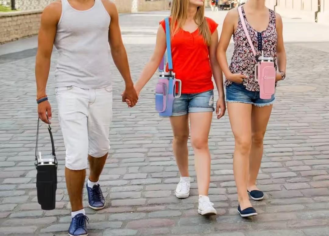 Stanley Bag Pouch / Carrier – Stylish, Compact & Convenient!
Carry your essentials in style with the Stanley Bag Pouch/Carrier, designed for both fashion and functionality. Perfect for school, work, s