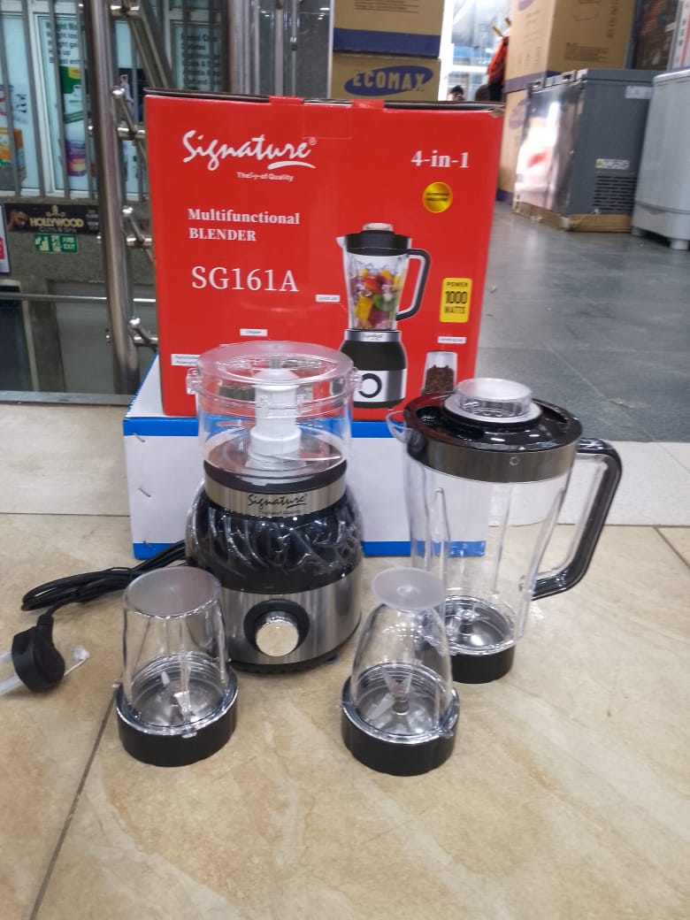 4-in-1 Signature Blender 🔥✨
Blend smarter, faster, and easier with the 4-in-1 Signature Blender — your all-in-one kitchen powerhouse designed for everyday convenience and performance 💪🏽
✅ 4-in-1 Fu