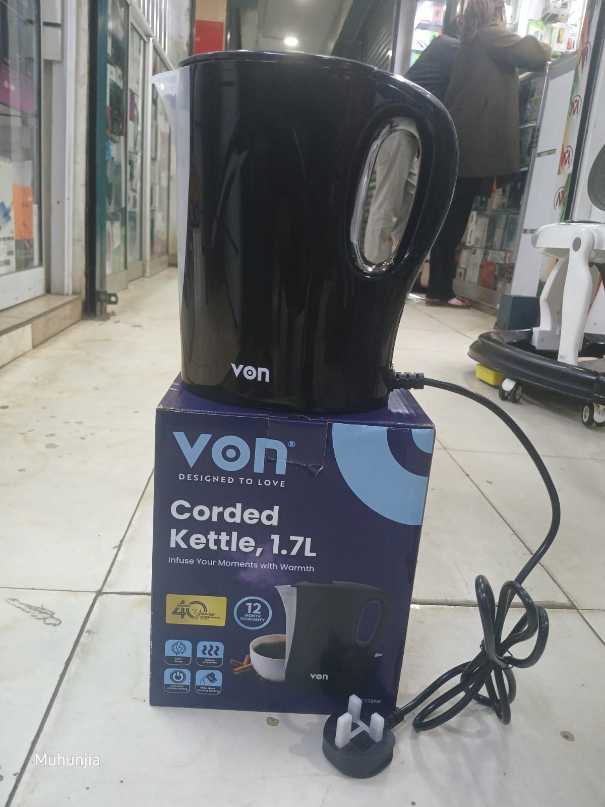 Von Electric Kettle – 1.7 Litres ✨
Boil water fast, safely, and efficiently with the Von 1.7L Electric Kettle — perfect for tea, coffee, and hot drinks anytime 🏡
✅ 1.7 Litres Capacity – ideal for fam