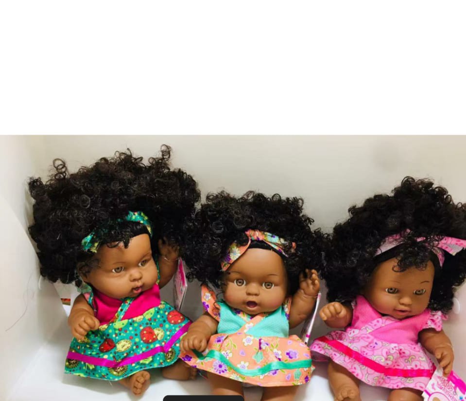 🥳🥳 UNWRAP YOUR WISH LIST🎁🎁 Elegant kids Barbie Girl doll black.Made of vinyl PVC material which is harmless for kids and environmentally friendly. It is not soft enough like the cotton doll but s