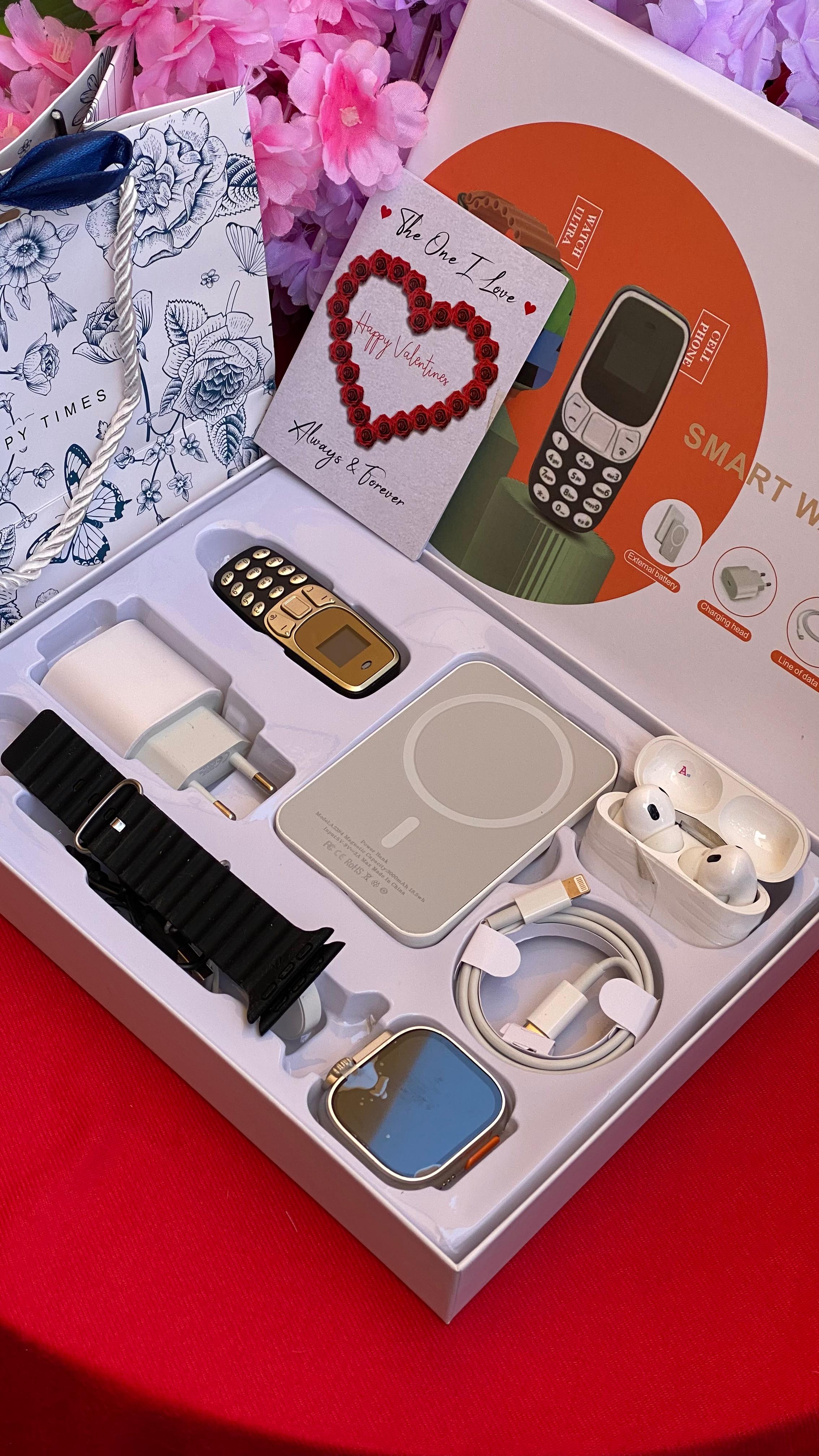 VALENTINES SMART WATCH GIFT PACK ❤️‍🔥🌹
X8 PLUS SMART WATCH WITH A MINI PHONE,POWER BANK AND EARBUDS *
✅Smart watch Features:
▪️Heart rate,Blood pressure and blood oxygen monitor
▪️Multi sport mode(S