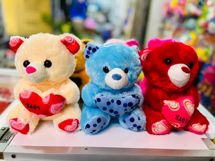 Mini Teddy Bears – The Perfect Valentine’s Gift! ❤️
Surprise your loved ones with these adorable, soft, and cuddly mini teddy bears! Perfect for Valentine’s, anniversaries, or just to show you care.