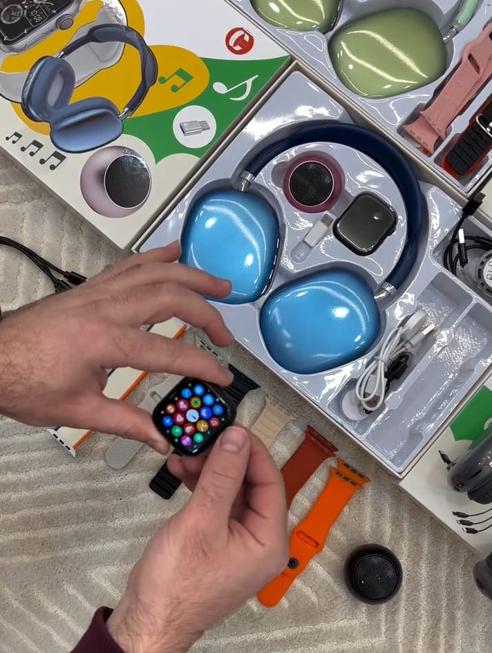 D-P9 Latest Fashion Smart Watch for Men & Women: Waterproof Make/Answer Call Smart Watches for Android/iPhone comes with a pair of headphones, a bluetooth speaker, 7straps, an OTG Lighting to type-C