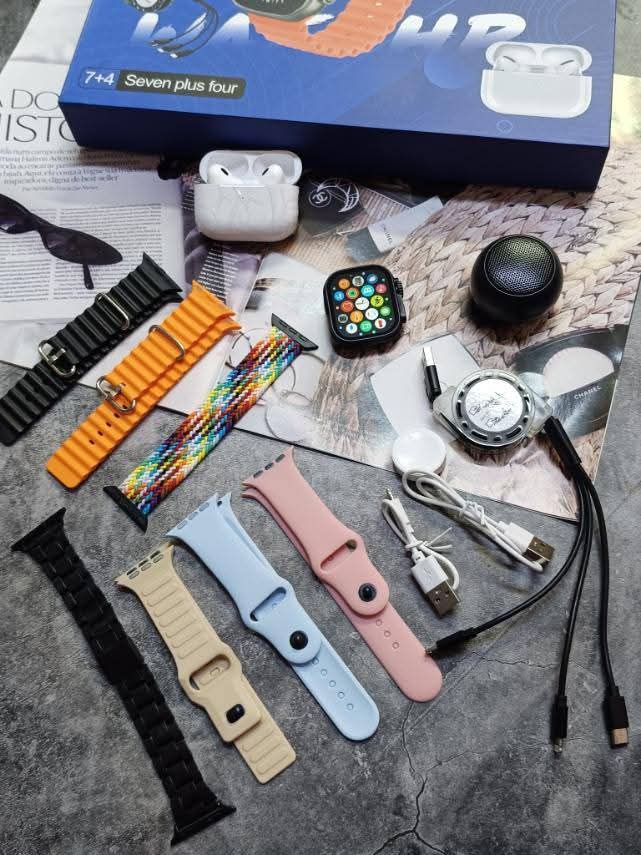 Fashion Smartwatch Latest D93 Ultra 3 Smart Watch for Men & Women: Make/Answer Call Smart Watches for Android/iPhone has free gifts like airpods, bluetooth speaker, 7straps, wireless charger