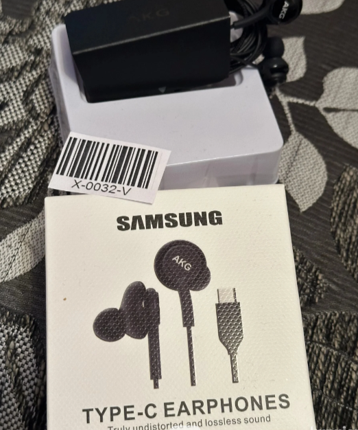 Galaxy Type C AKG Earphones for S25 S24 S23 S22 S21 Ultra S20 FE Note 20 A56 A36 A26 A16 A17 A55 A54 A53 A34 A33 Galaxy Z Flip 7 6 5 4 3 2 Fold 7 6 5 4 3 2 Type-C Earphones/Earbuds/Headphones/Airpods