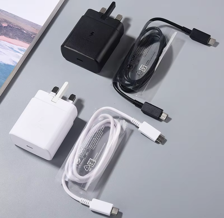 Samsung Galaxy Fast Charger 45W USB C type c to c full Wall Charger Super Fast Adapter Android Phone Charger for Galaxy A17 A07 A16 A15 5G A14 A13 A56 A36 A26 A55 A06 A05s S26 S25 Ultra S24 S23 S22