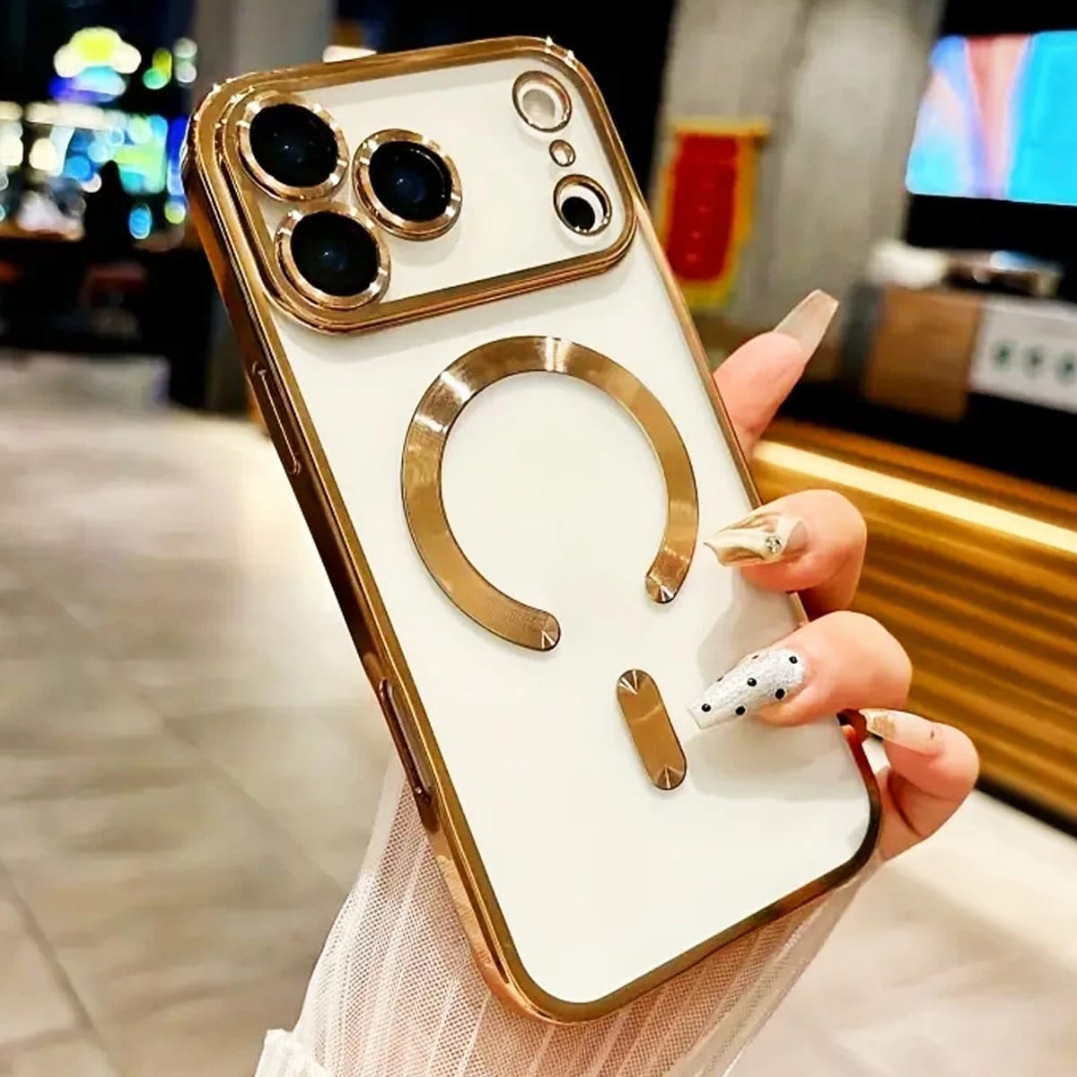 Apple iPhone 17 Pro Max, 17 Pro, 17 Air Clear magsafe cover/case with camera lens protection