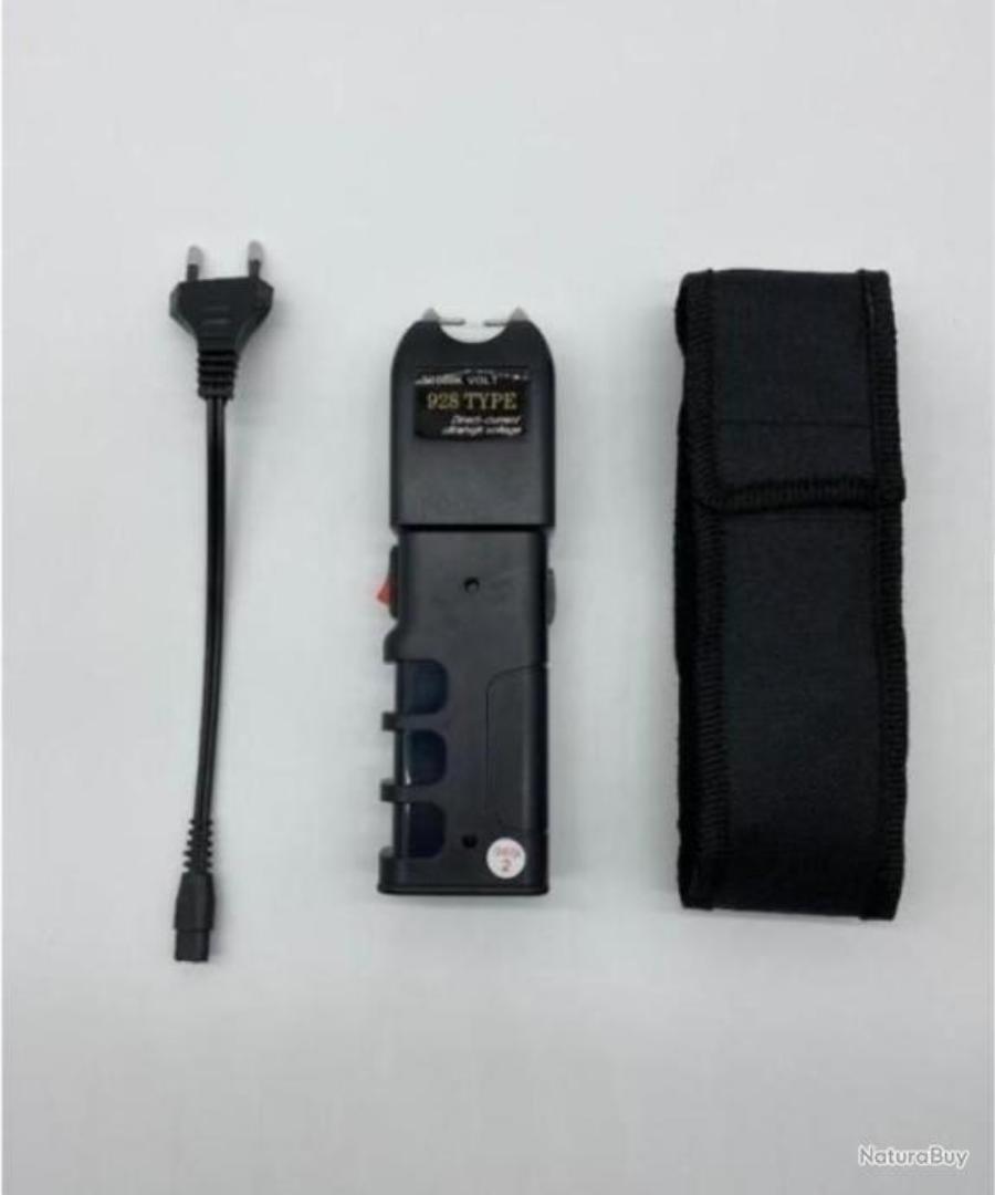 928 electric shock self defense torch with dimming light super high DC pulse