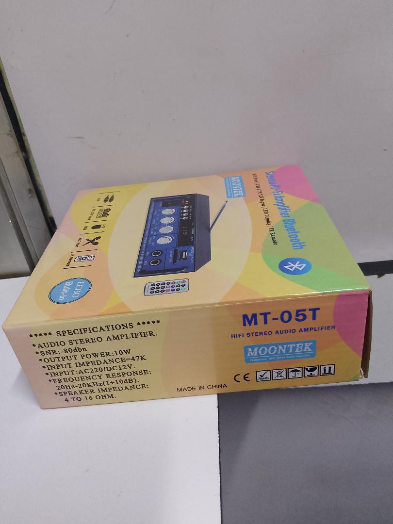 Moontek stereo hi-fi amplifier with Bluetooth connectivity USB output power is 10W