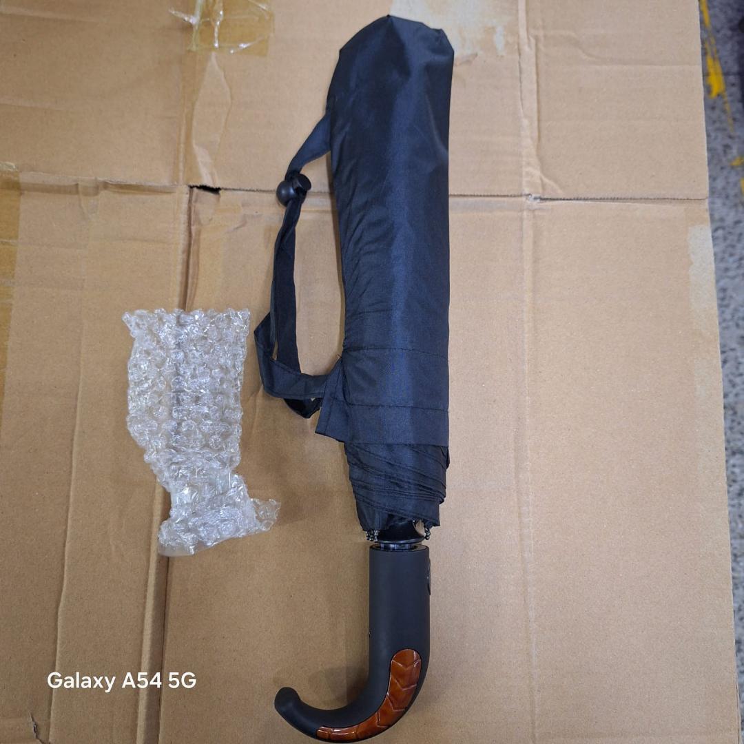 Foldable strong umbrella rain and sun umbrella big in size and can withstand strong winds