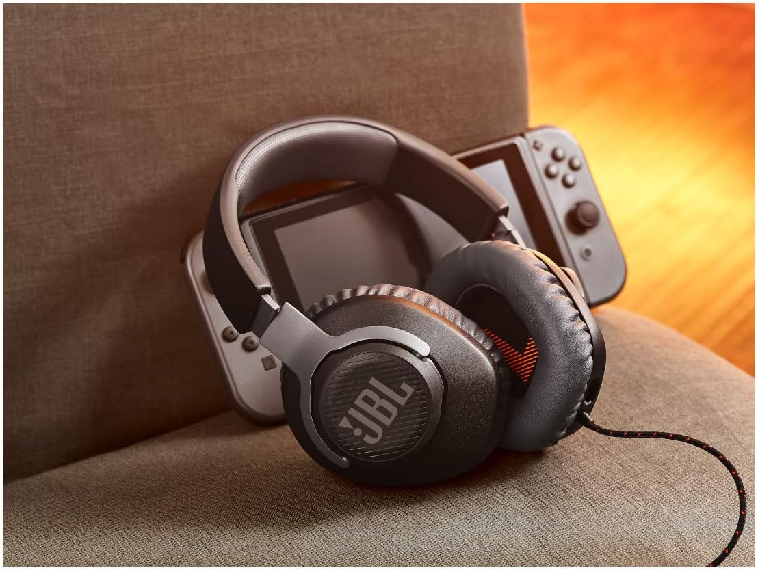 JBL Quantum 100 - Wired Over-Ear Gaming Headphones