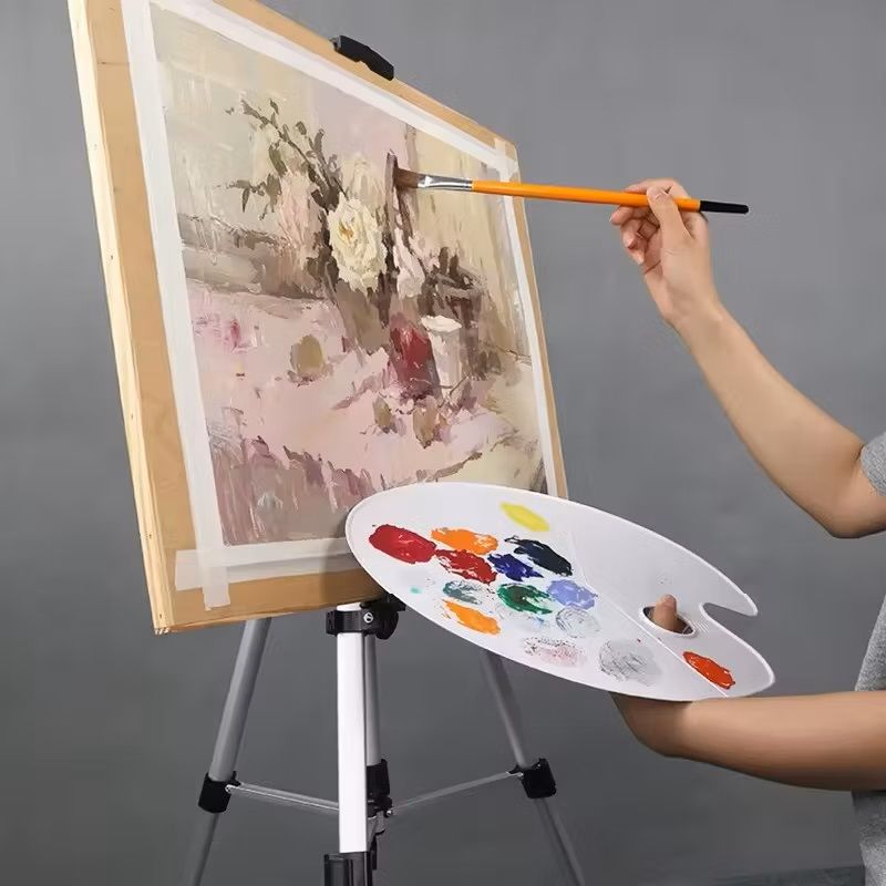 Extendable Tripod Easel - Aluminium Alloy Material, Portable, Adjustable Height, Easy Setup, Suitable for Painting, Drawing or Display of Artwork