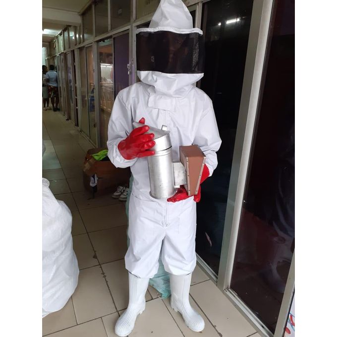 Bee suit gloves and Smoker