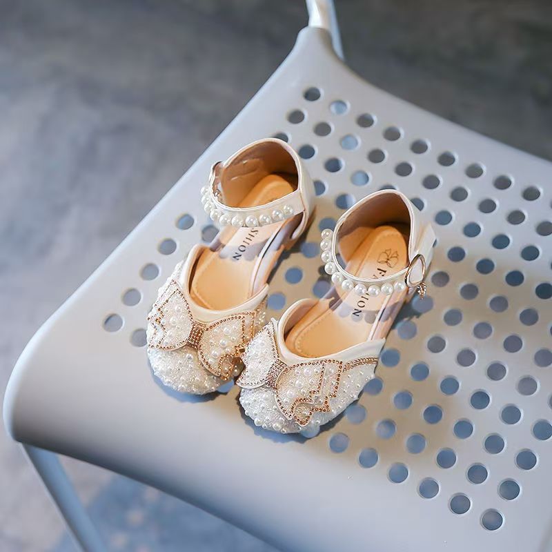 Kids shoes fashion shoes Bow tie girl leather shoes Princess shoes for children Children's shoes Student casual Sandals shoes