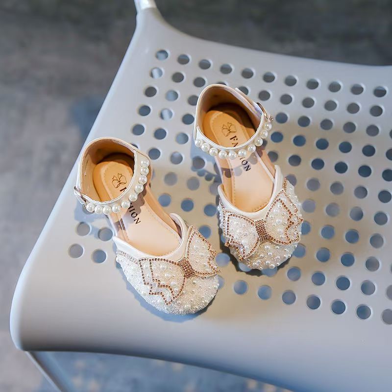 Kids shoes fashion shoes Bow tie girl leather shoes Princess shoes for children Children's shoes Student casual Sandals shoes