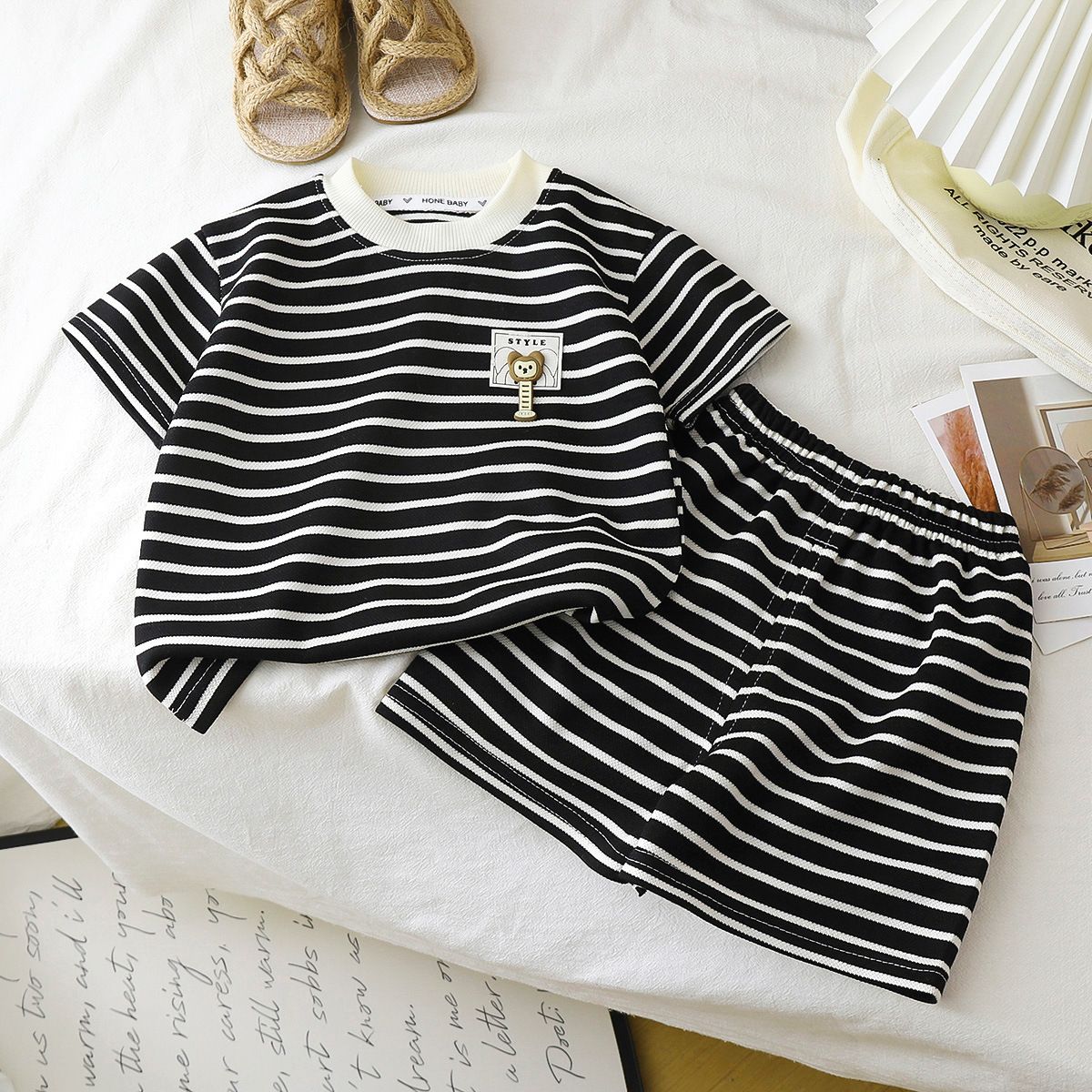 Children's short sleeved set with black and white stripes boys' t-shirt baby's summer children's clothing girls' shorts new baby clothes