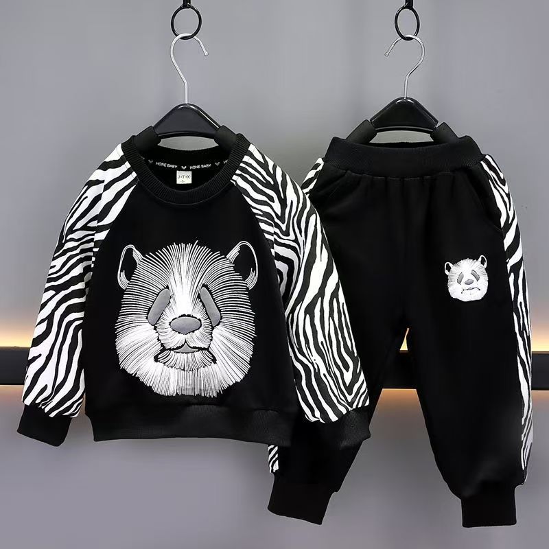 New children's hoodie and children's clothing set for babies in spring and autumn handsome and fashionable children's clothing set for boys in autumn