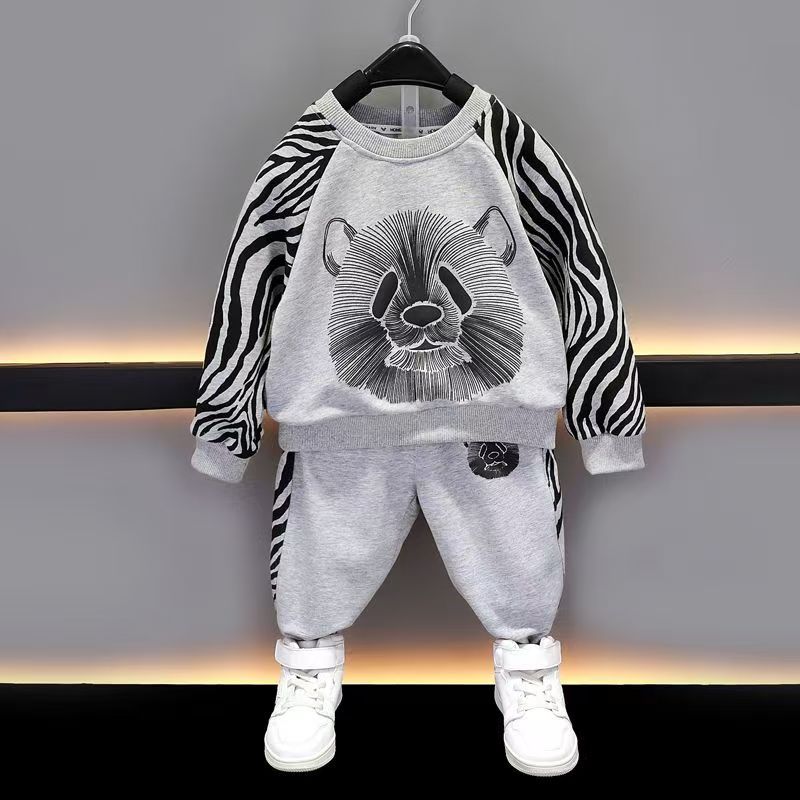 New children's hoodie and children's clothing set for babies in spring and autumn handsome and fashionable children's clothing set for boys in autumn