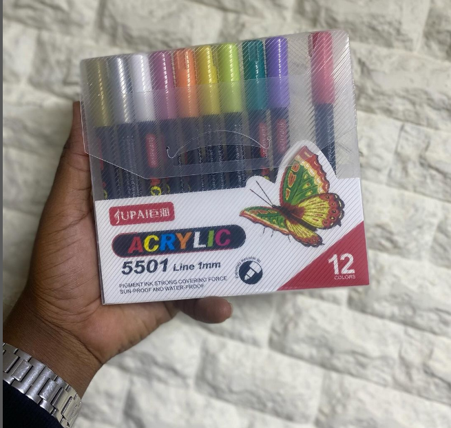 Acrylic markers 12 pieces