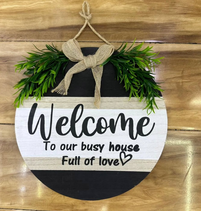 Decorative wall hanging 30cm diameter